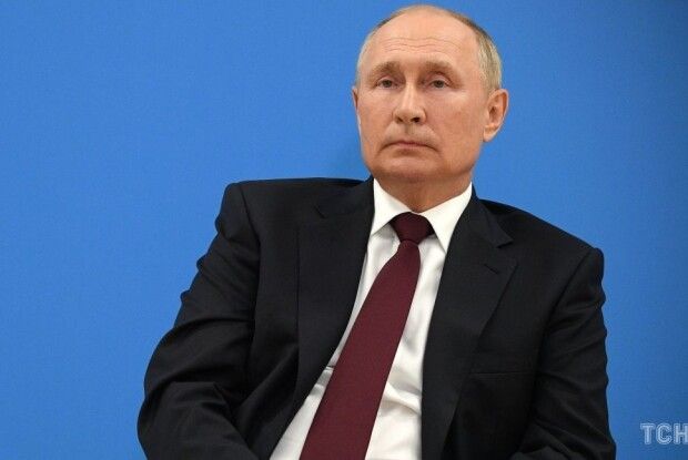 Виявилась не гумовою: путін невдало впав на сраку