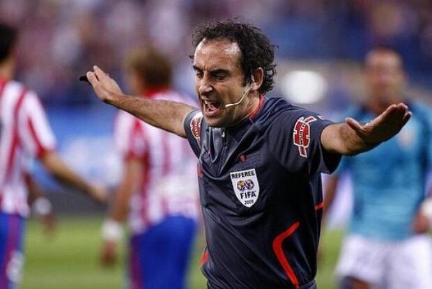 Екс-арбітр ФІФА Гонсалес розповів про засилля ікри у готелі перед матчем київського &laquo;Динамо&raquo; в Лізі чемпіонів 2002 року