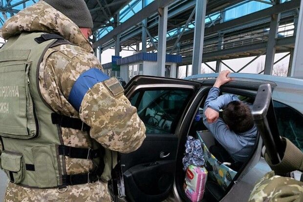 У Верховній Раді пропонують заборонити виїзд за кордон чоловіків на час воєнного стану 