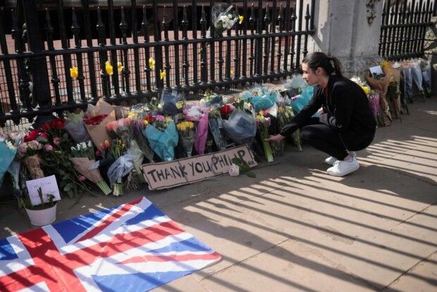 У Великій Британії почалася жалоба у зв'язку зі смертю принца Філіпа – чоловіка королеви Єлизавети II 