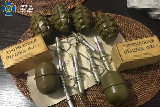 А хто ж священнику гріх відмолить?