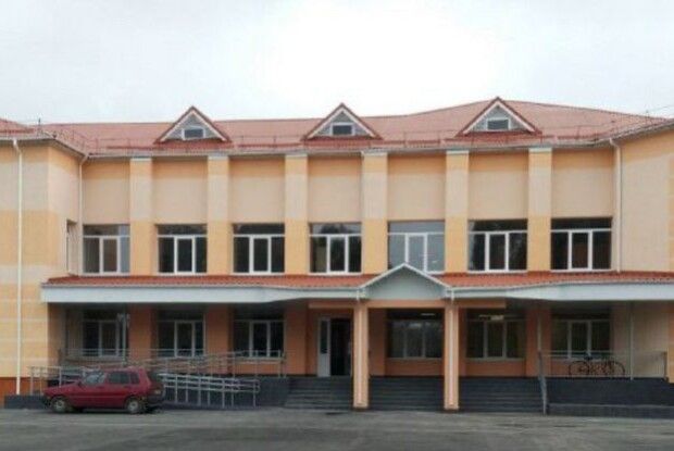 На Рівненщині з Будинку культури зробили школу