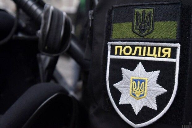 Брав у заручники і погрожував вбити: чоловік з ножем увірвався до торговельно-розважального центру