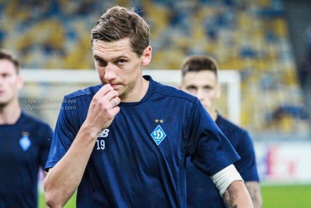 Денис Гармаш – герой «Динамо» у матчі з «Рухом» (Турнірна таблиця)