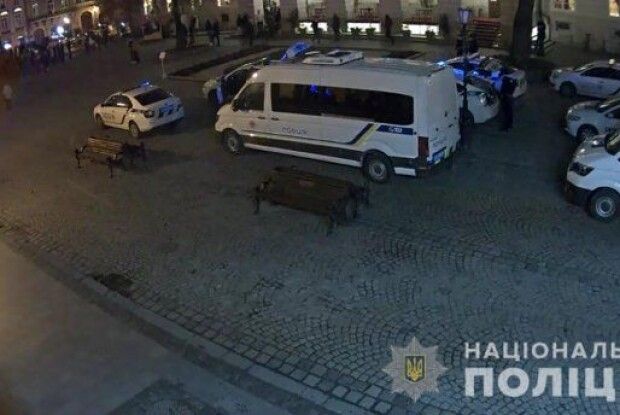У центрі Львова побилися українські і французькі фанати