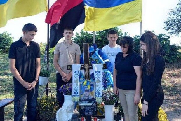 На Волині дружина загиблого бійця з Горохівщини Гайка Хачатряна просить надати йому звання Героя України 