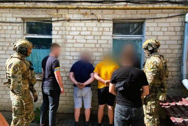 У Луцьку затримати осіб, ймовірно, причетних до двох підпалів