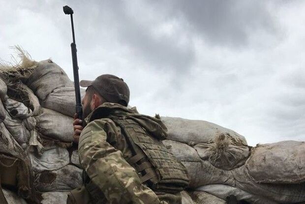 Снайпер «зняв» російського спостерігача на опорному пункті поблизу села Водяне