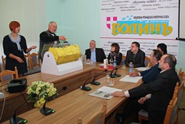 БУДЬТЕ І ДАЛІ РАЗОМ ІЗ «ВОЛИННЮ»!