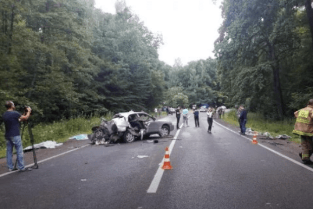 У передмісті Львова в ДТП загинули двоє військових, ще двоє – травмовані