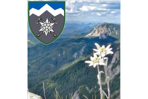Цю чарівну квітку охороняють «красні дівки», що не одного леґеня на той світ звели… (Відео)