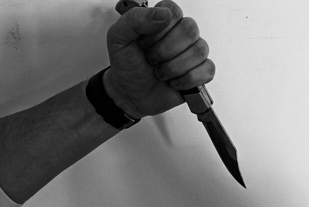 Волинянин зарізав односельця: йому винесли вирок