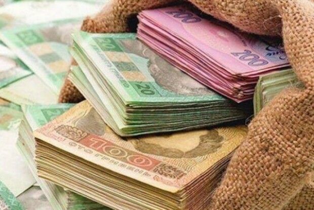 У Нацбанку спрогнозували коли в українців зросте зарплата