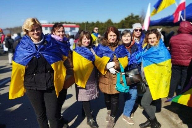 Жінки з Волині блокували російські фури