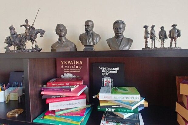 Наташа Ростова? Так, шефу подобаються анекдоти про неї…