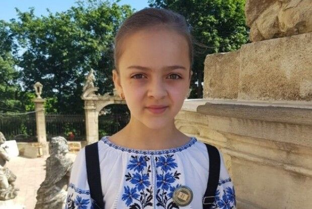 Переможниця міжнародного конкурсу пригадала, що першим був малюнок на білих шпалерах