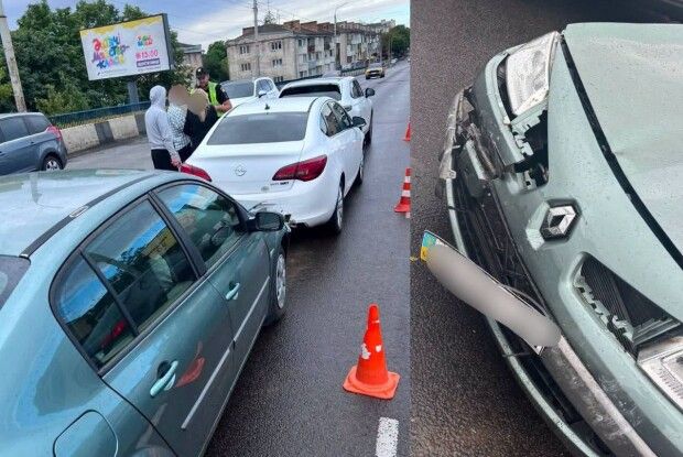 На Волині в одну секунду постраждали  три автівки