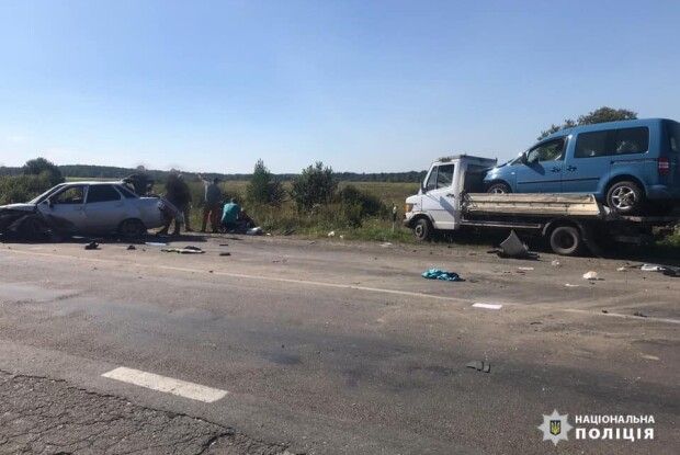 На Волині в один день в межах одного кілометра сталося дві аварії з потерпілими (Фото)