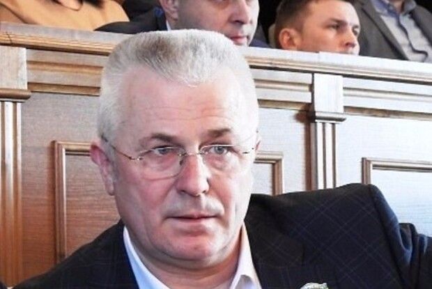 «Чому нас, депутатів, не хочуть пускати туди, звідки гроші пливуть поза казною області?»