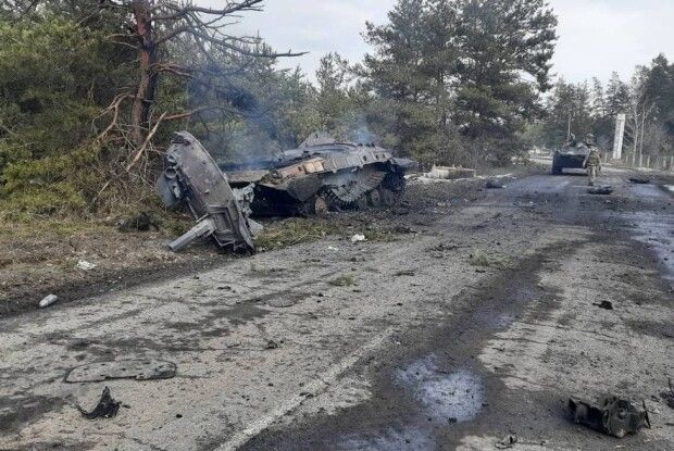 Окупанти стягнули у Курську область більше техніки, ніж було до вторгнення