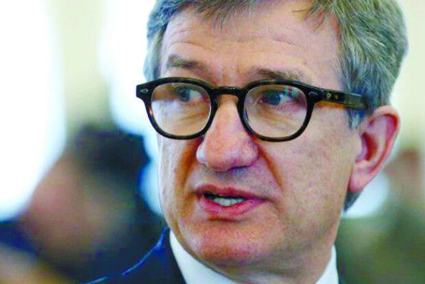 Обмовився? Тарута двічі назвав наших воїнів «бойовиками»