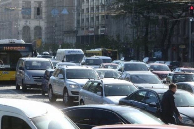 Водіїв-порушників будуть фотографувати