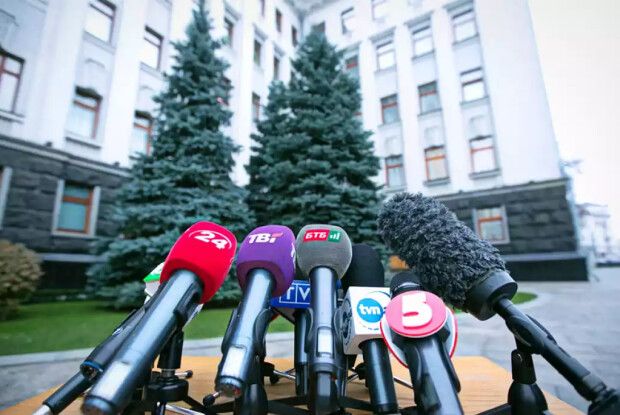 Українські ЗМІ у 2022-му переламали негативний баланс довіри українців