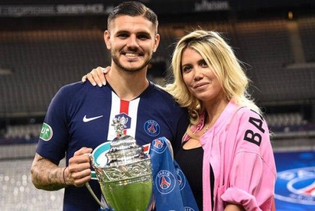 Найгарячіше футбольне подружжя розлучилося