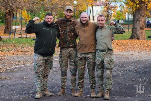 Четвірка, яка забезпечує зв’язок у волинській бригаді