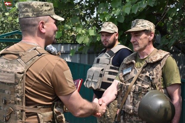 Воїнам Князівської бригади вручили на передовій державні нагороди (Фото)