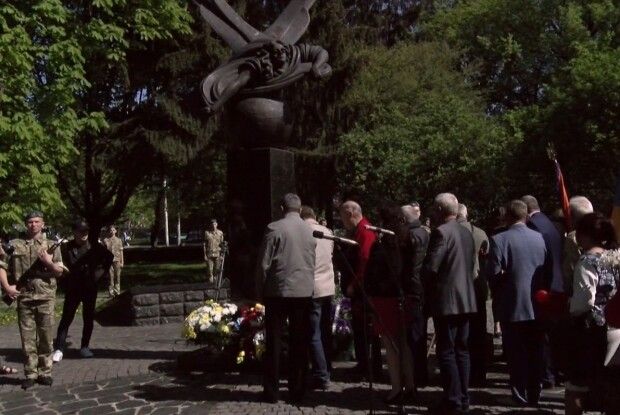 У Луцьку помолилися за душі жертв Чорнобильської трагедії (Відео)