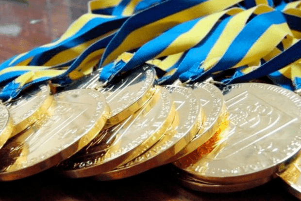 Найкращі спортсмени Любешівської громади отримують стипендії селищної ради