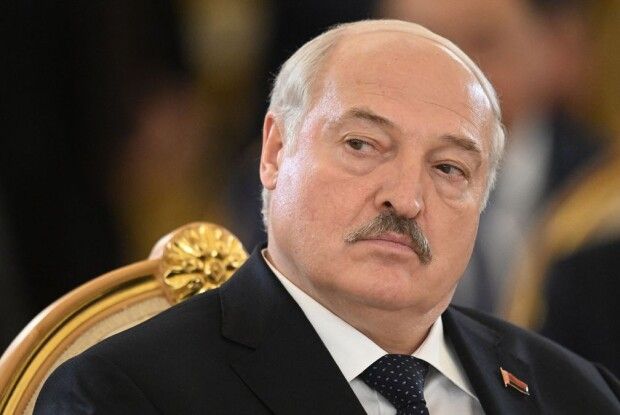 Якщо помре Лукашенко, в Білорусі введуть воєнний стан