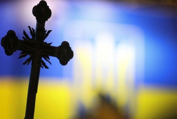 Бобрик скрутив дулю Москві і рвонув в лоно Православної церкви України