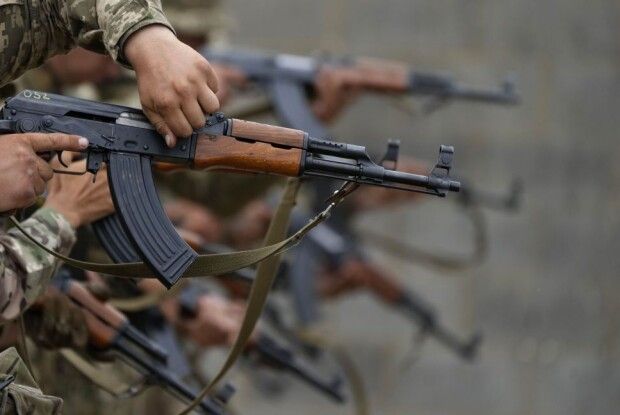 Коли скасують воєнний стан в Україні: передбачення астролога