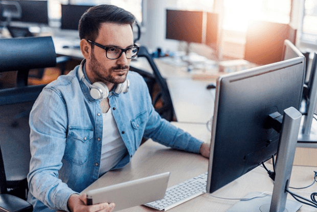 Зарплати IT-фахівців в Україні та ЄС у першому півріччі 2024 року продовжили зростання – Євген Шевцов