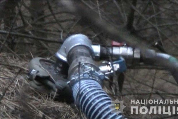 Двоє лучан «присмокталися» до магістрального нафтопроводу «Дружба»
