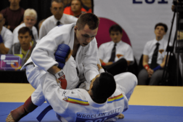 Лучанин, вдруге за свою спортивну кар'єру, отримав золото чемпіона світу з бійцівських видів спорту 