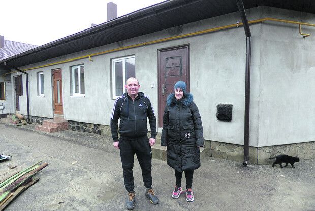 У відбудованому після пожежі рожищенському гуртожитку справили перші новосілля