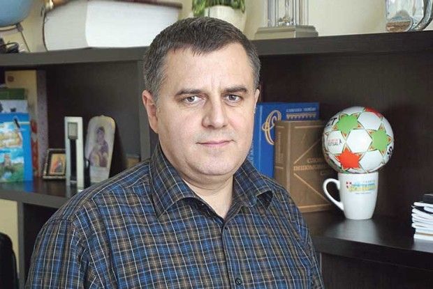 «Люди ми тільки тоді, як дуже сильно любимо…»