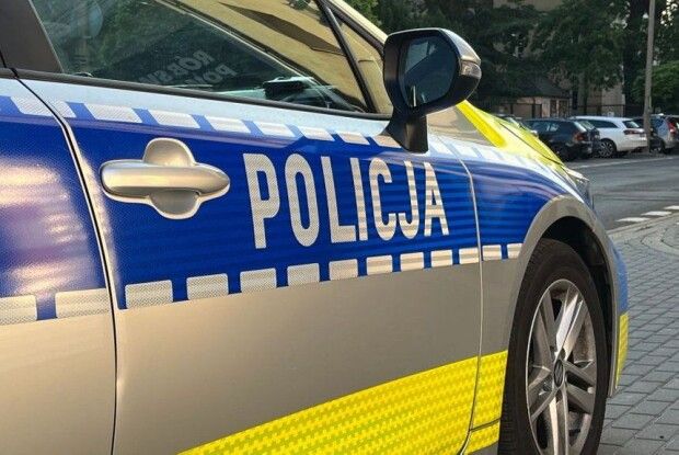 У Польщі чоловік у віці вдарив українку ззаду по голові за те, що розмовляла українською