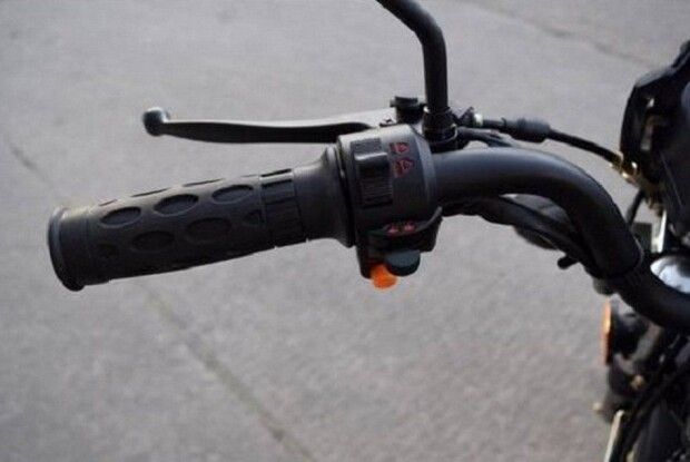 У Луцьку наздогнали та затримали неповнолітнього гонщика на мотоциклі (Відео)