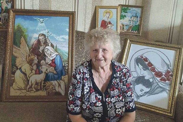 Повертаючись якось із Польщі, Марія Вітичук везла 25… зів’ялих троянд