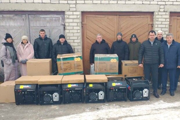Заклади освіти однієї з громад на Волині отримали 15 генераторів