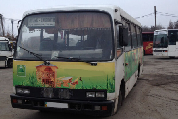 В Луцьку водій автобуса вирушив у рейс «піддатим»