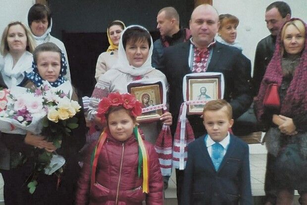Вони повінчалися, щоб колись і на небесах бути разом