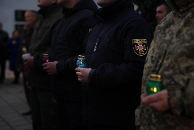 Волинські рятувальники долучилися до вшанування пам‘яті жертв Голодомору