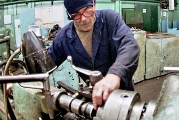 Працюючі пенсіонери отримають надбавки