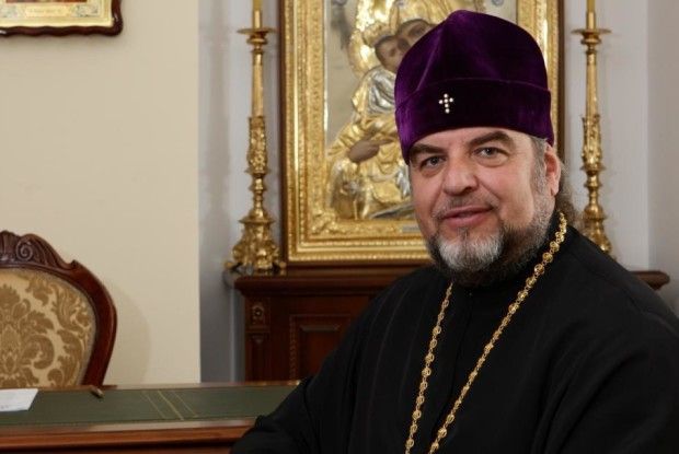 Прихожани кафедрального собору у Вінниці підтримали перехід митрополита Симеона до Православної церкви України (відео)