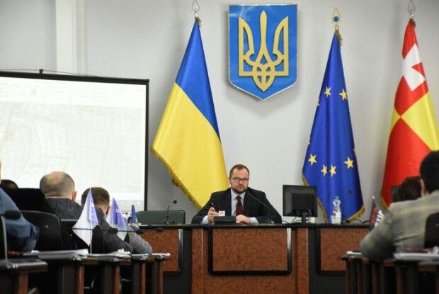 Луцькі депутати внесли зміни до бюджету: кому скільки гривень додали